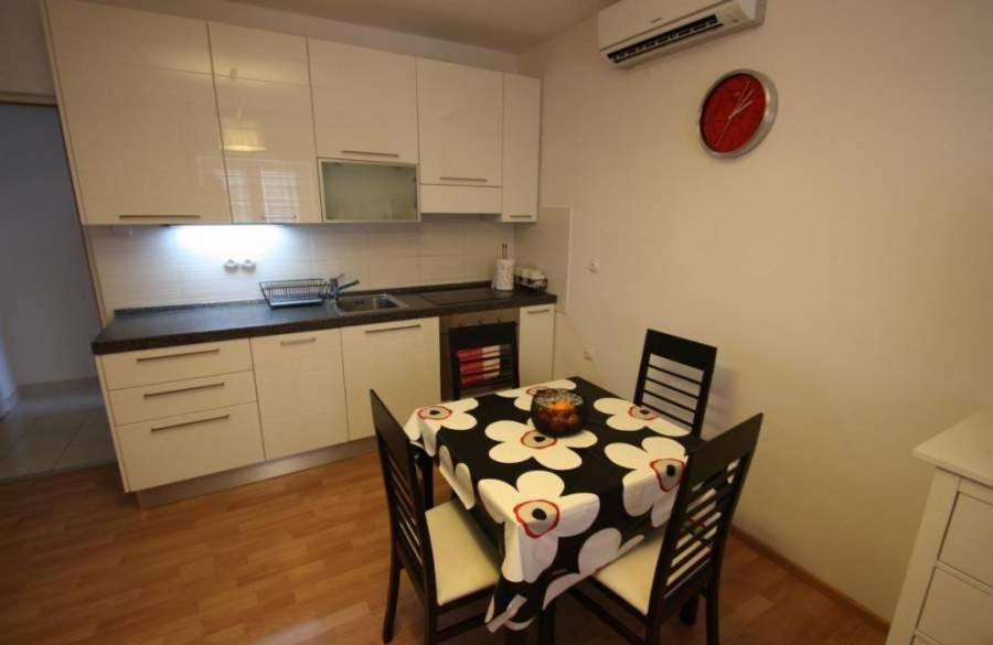 Tomasovic Apartment Crikvenica Luaran gambar